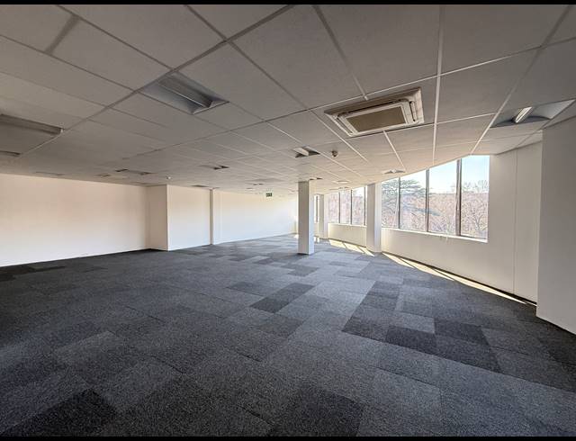 433M² OFFICE TO LET IN PARKTOWN